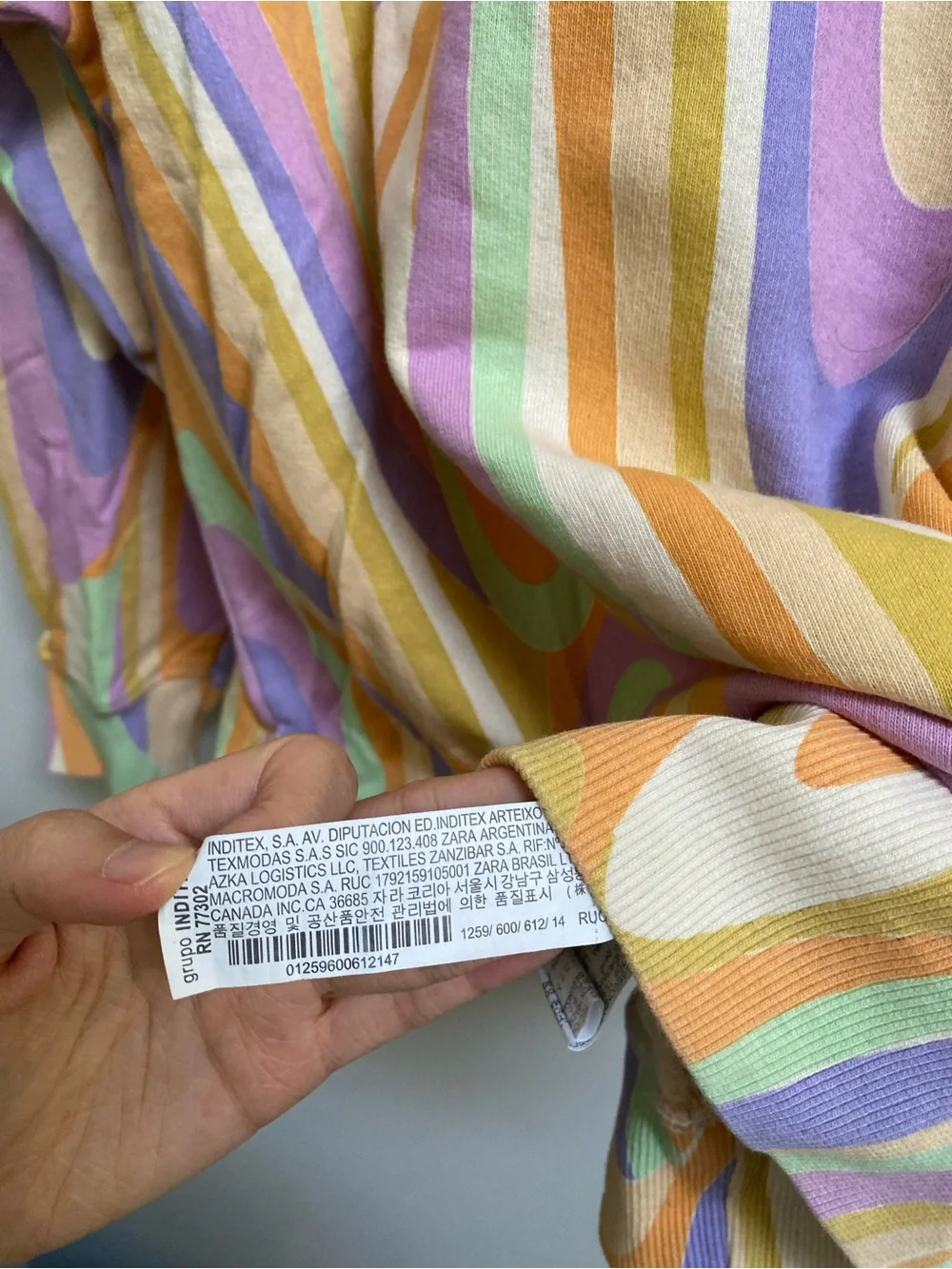 Zara Kids Groovy Printed Pastel Swirl Hoodie Sweater Size 13-14 - Picture 4 of 6
